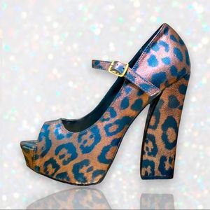 Daytrip Honor Metallic Bronze Leopard Platforms
